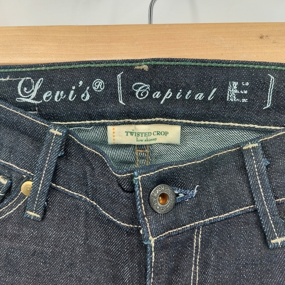 Levis Capital E Twisted Crop Skinny Low Dark Wash Size 27 - Picture 9 of 9
